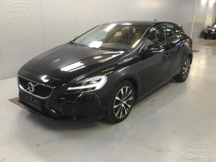 volvo v40 hatchback 2019 yv1mv32v0k2606310