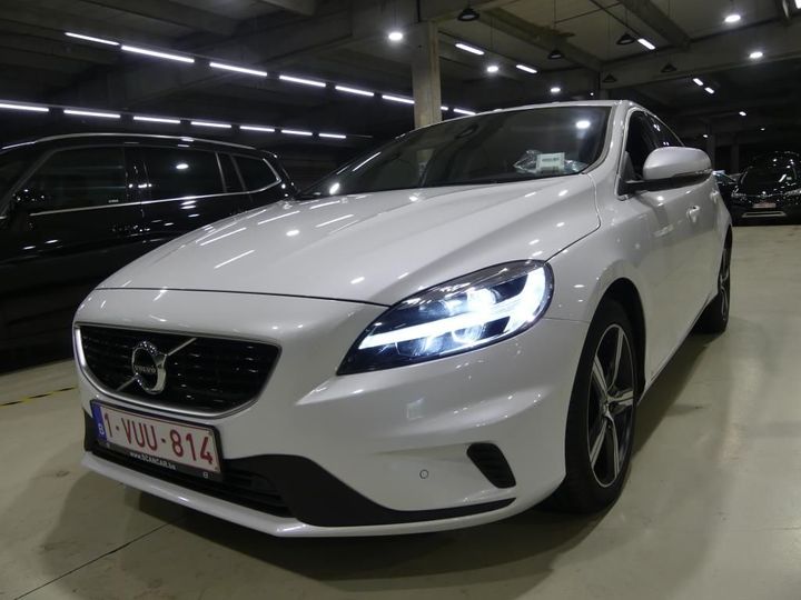 volvo v40 2019 yv1mv36v1k2585659