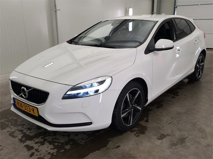 volvo v40 2016 yv1mv37l1h2396528