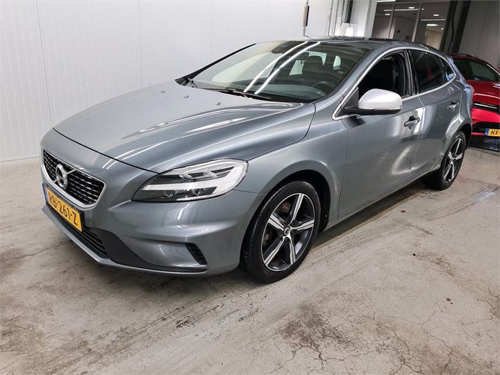 volvo v40 2017 yv1mv41l0j2474649