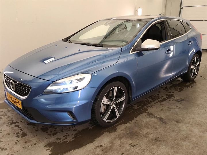 volvo v40 2017 yv1mv41l0j2484946