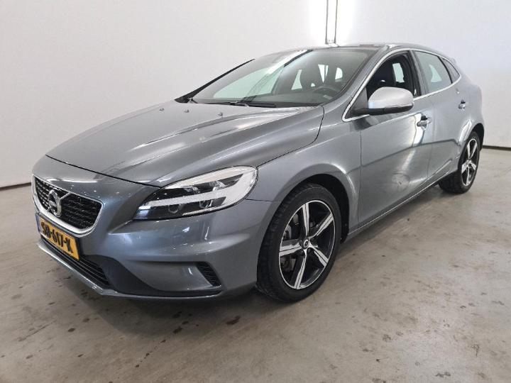 volvo v40 2018 yv1mv41l0j2506218