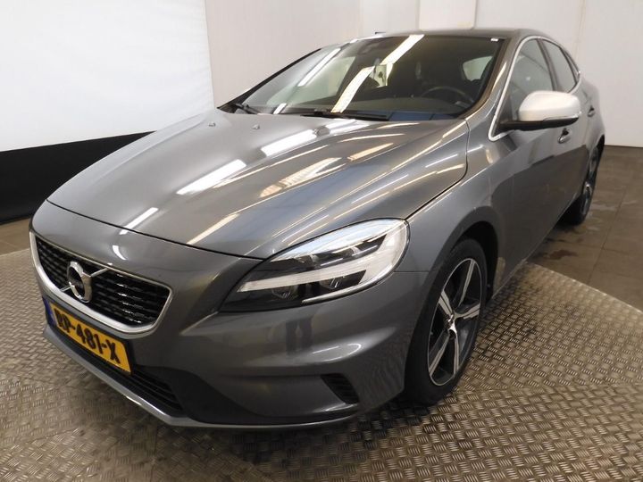 volvo v40 2018 yv1mv41l1j2488032