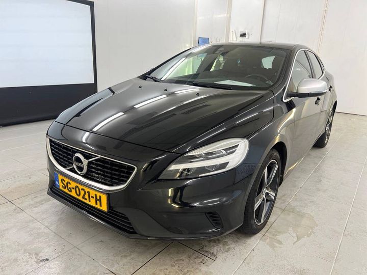 volvo v40 2018 yv1mv41l1j2508470