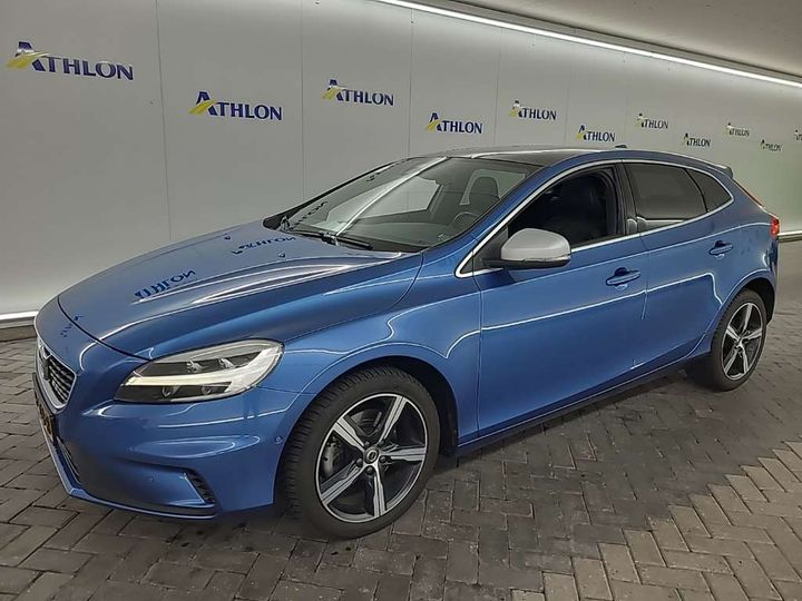 volvo v40 2018 yv1mv41l1j2514796