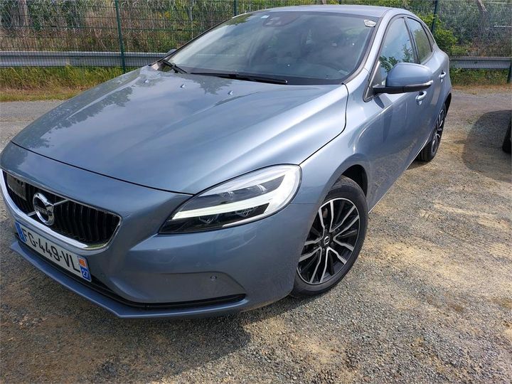 volvo v40 2019 yv1mv70v0k2602974