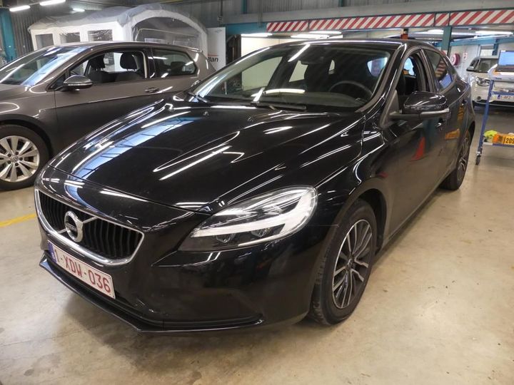 volvo v40 2019 yv1mv70v1k2583853