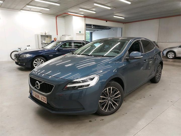 volvo v40 2019 yv1mv70v1k2588897