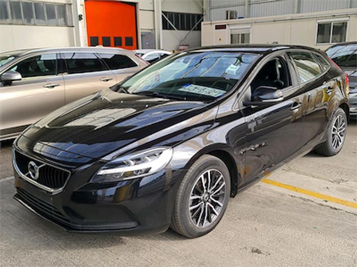 volvo v40 2019 yv1mv70v1k2589293