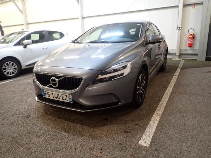 volvo v40 2019 yv1mv70v1k2605512