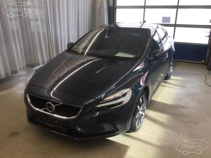 volvo v40 hatchback 2019 yv1mv72v0k2587058