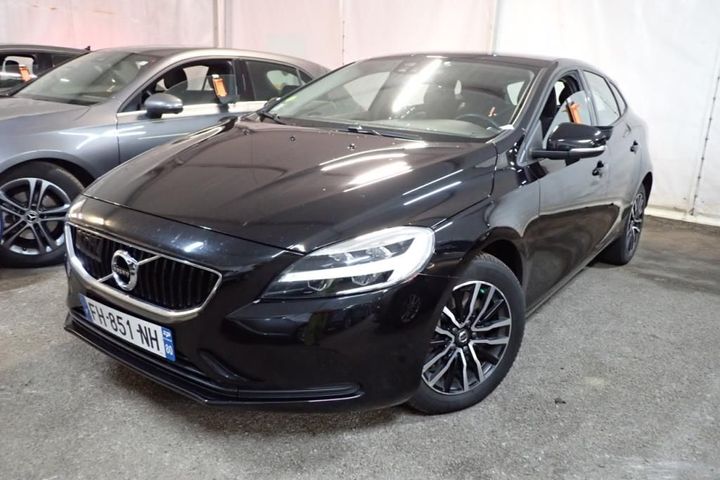 volvo v40 2019 yv1mv72v0k2606010