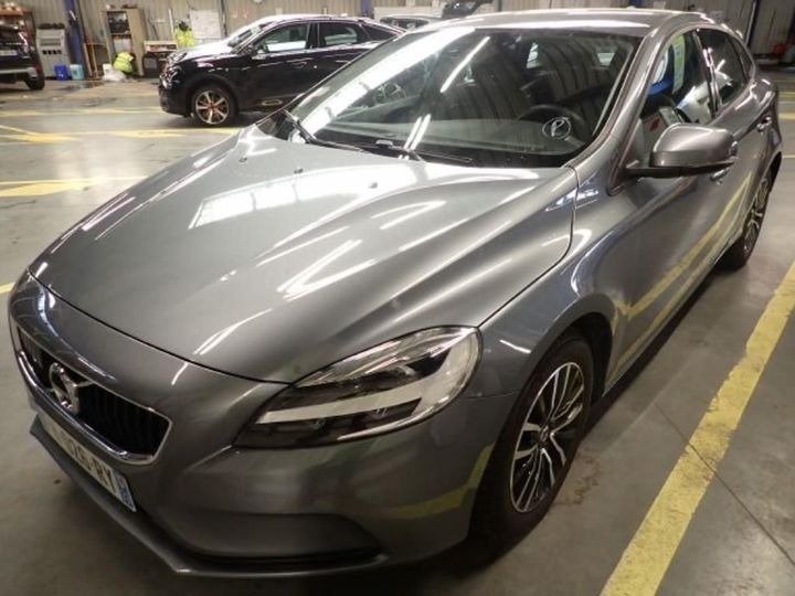 volvo v40 2019 yv1mv72v0k2607537