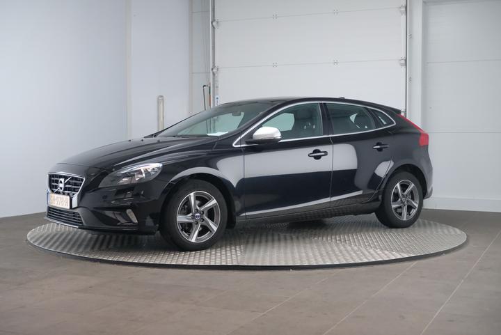 volvo v40 2015 yv1mv7431g2284554