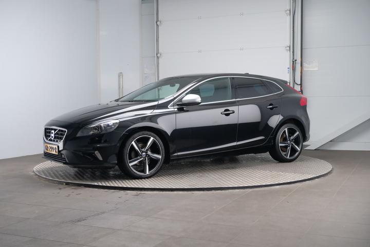 volvo v40 2015 yv1mv7431g2290722