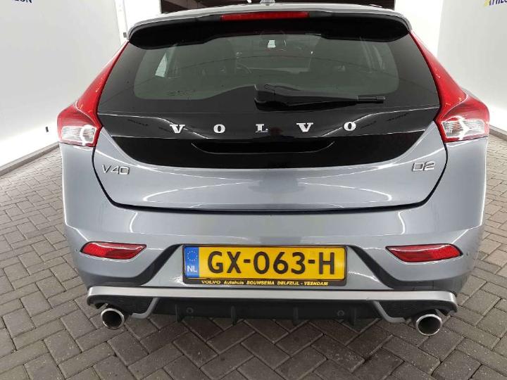 volvo v40 2015 yv1mv7431g2296452