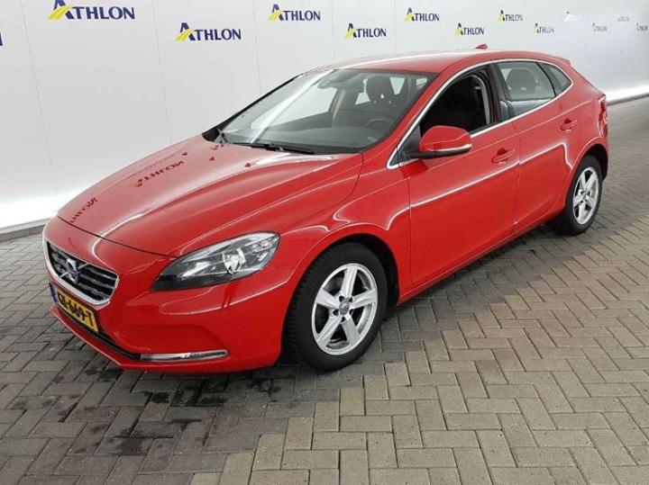 volvo v40 2015 yv1mv7431g2297101