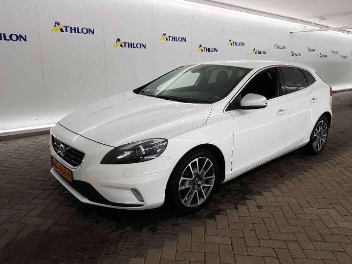 volvo v40 2015 yv1mv7431g2302508