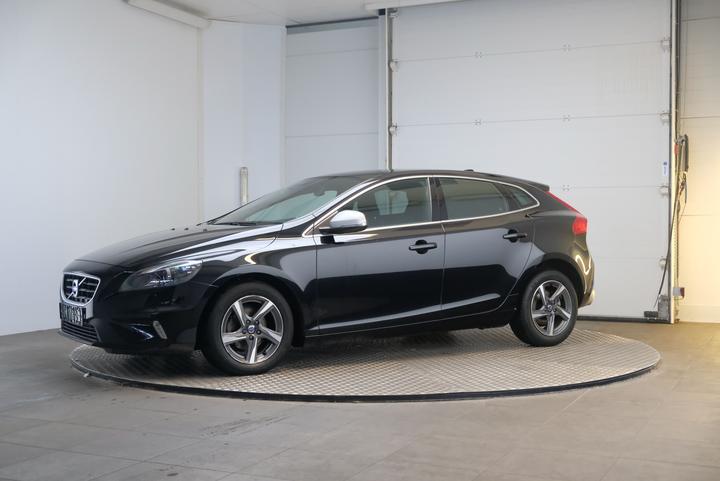 volvo v40 2015 yv1mv7431g2303568