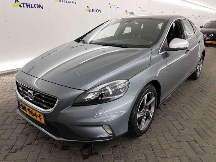 volvo v40 2015 yv1mv7431g2305297