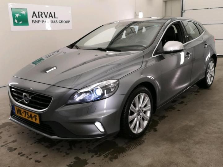 volvo v40 2015 yv1mv7431g2309920