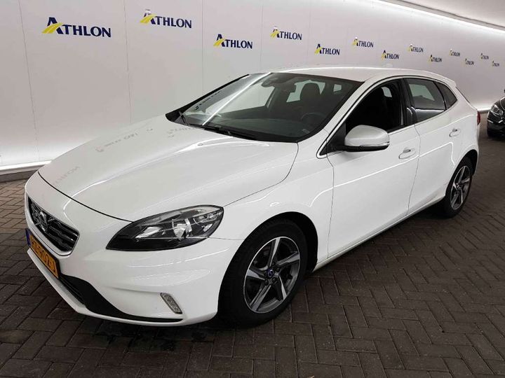 volvo v40 2016 yv1mv7431g2310584