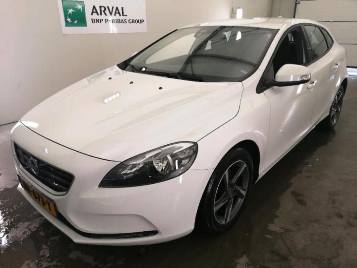 volvo v40 2015 yv1mv7431g2311404