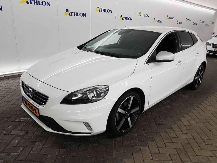 volvo v40 2016 yv1mv7431g2311625