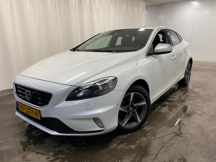 volvo v40 2015 yv1mv7431g2316266