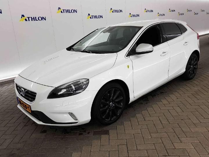 volvo v40 2015 yv1mv7431g2316678