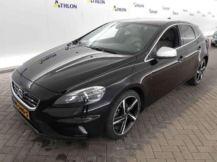 volvo v40 2015 yv1mv7431g2316877