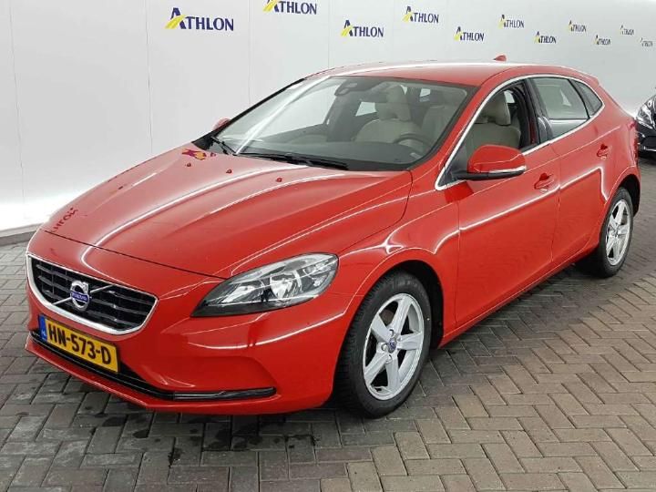 volvo v40 2015 yv1mv7431g2316920