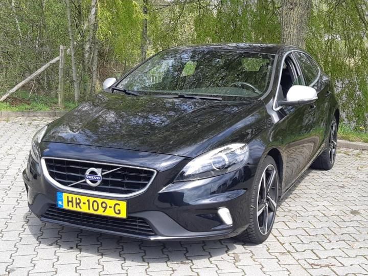 volvo v40 2015 yv1mv7431g2316929