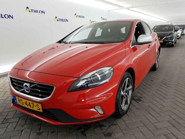 volvo v40 2015 yv1mv7431g2317056