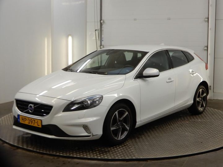 volvo v40 2015 yv1mv7431g2318922