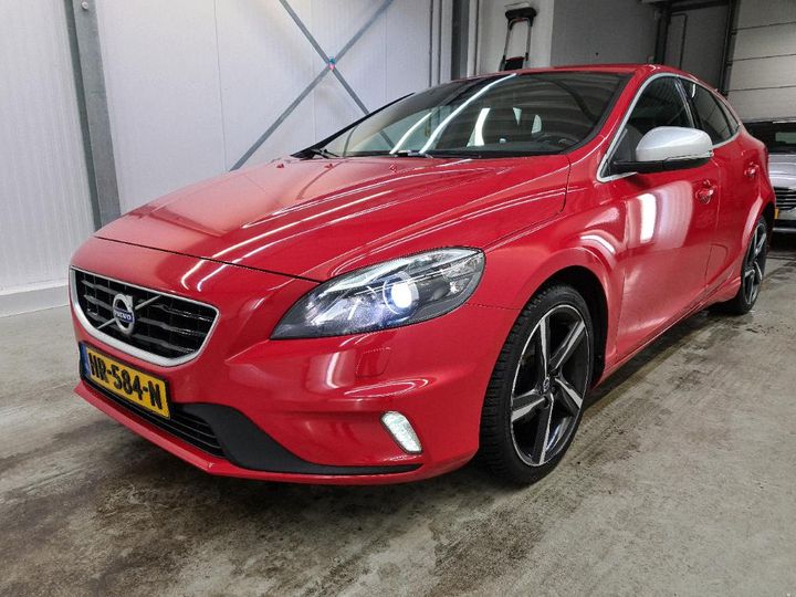 volvo v40 2015 yv1mv7431g2320012