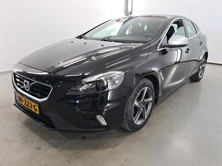 volvo v40 2015 yv1mv7431g2320582