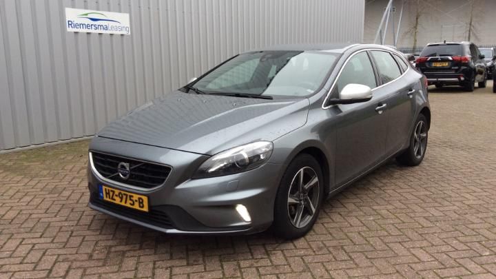 volvo v40 2015 yv1mv7431g2320765