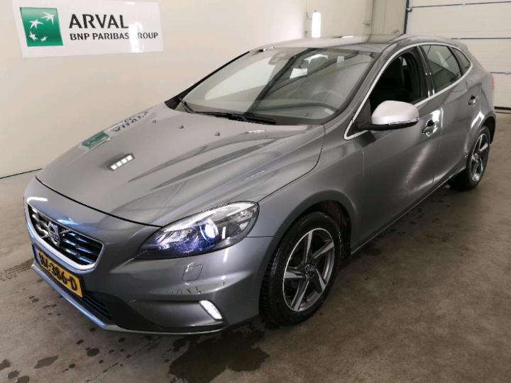 volvo v40 2015 yv1mv7431g2320780