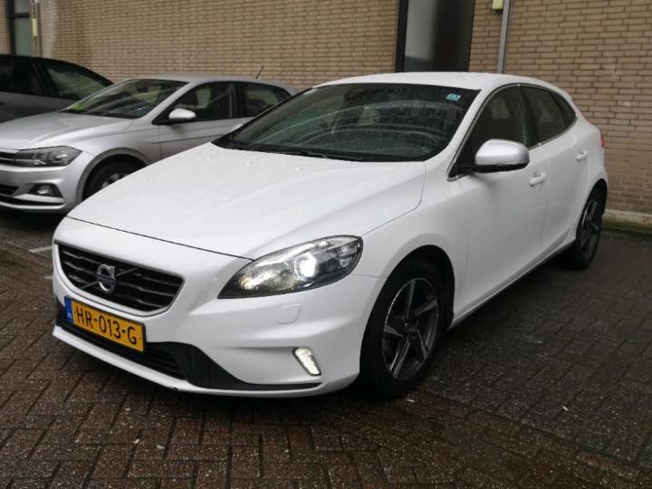 volvo v40 2015 yv1mv7431g2321319