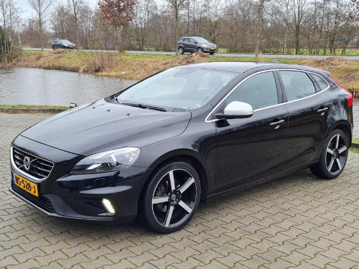 volvo v40 2015 yv1mv7431g2321711