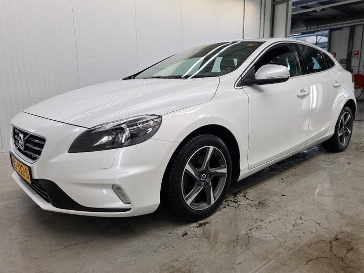 volvo v40 2015 yv1mv7431g2323485