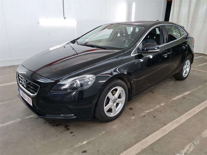 volvo v40 2016 yv1mv7431g2327083