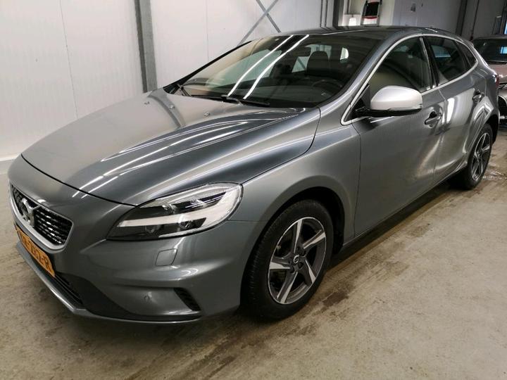 volvo v40 2016 yv1mv7431h2398596