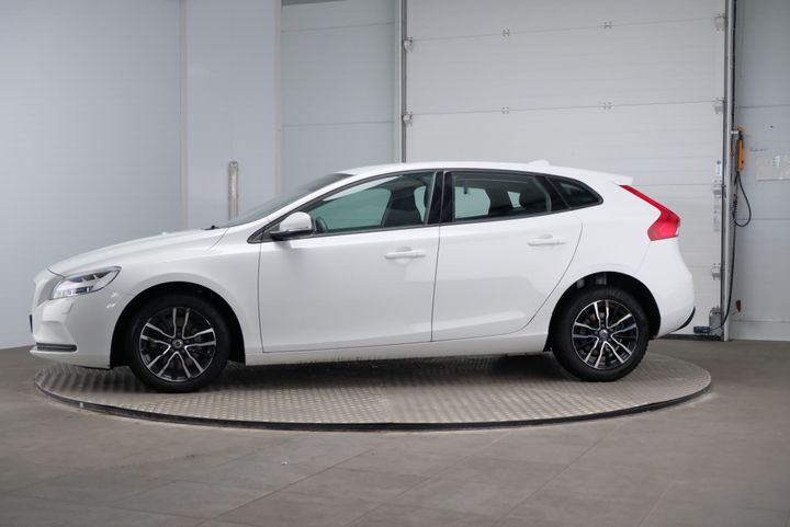 volvo v40 2016 yv1mv7480h2388332