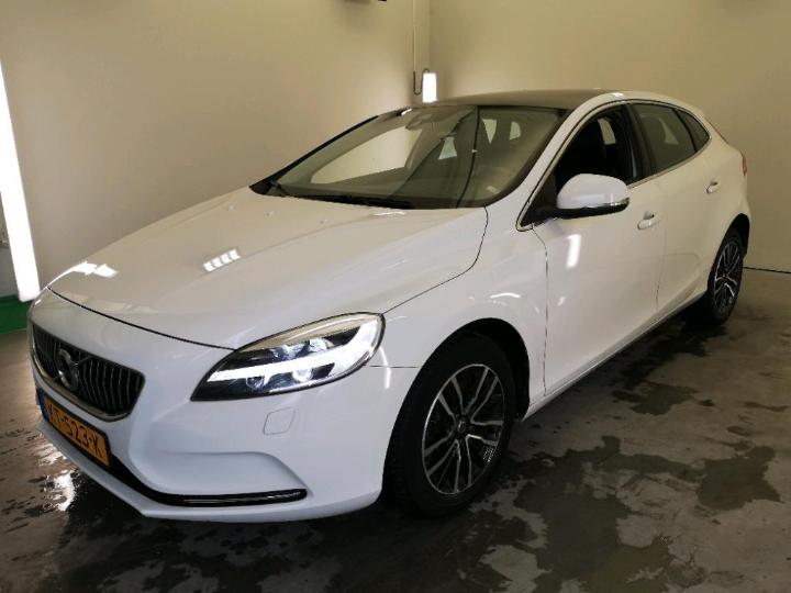 volvo v40 2016 yv1mv7480h2392504