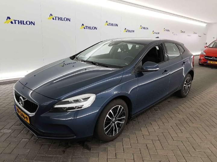 volvo v40 2016 yv1mv7480h2399900