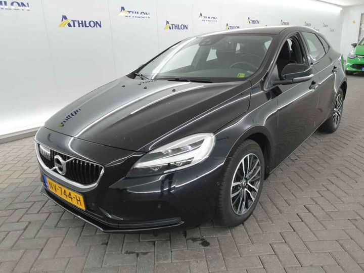 volvo v40 2017 yv1mv7480h2441390