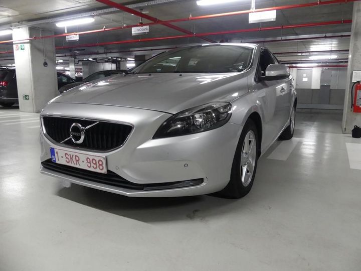 volvo v40 - 2016 2017 yv1mv7480j2446261