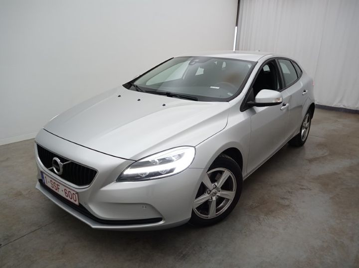 volvo v40 fl&#3916 2017 yv1mv7480j2448598